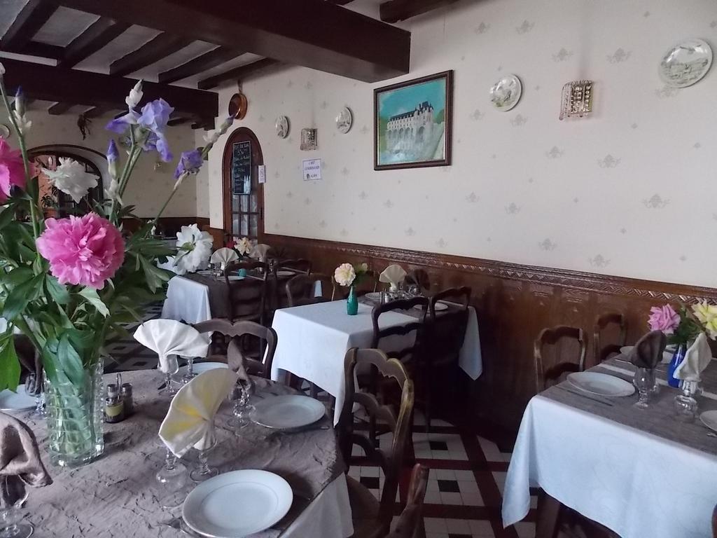 Hostel Du Roy Chenonceaux Exteriör bild